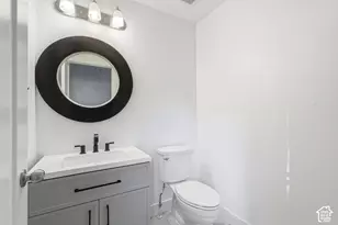55 N 200 E, Hyrum, UT 84319 - Photo 13