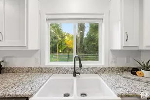 55 N 200 E, Hyrum, UT 84319 - Photo 11