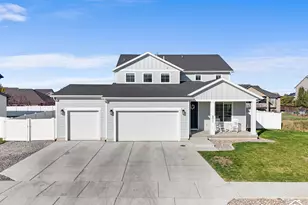 2211 N 200 W, Harrisville, UT 84414 - Photo 25