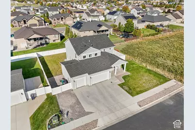 2211 N 200 W, Harrisville, UT 84414 - Photo 27