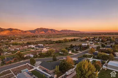 1939 N 3375 W, Plain City, UT 84404 - Photo 5
