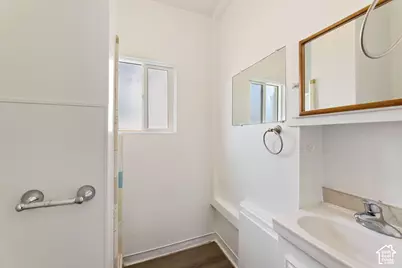 121 S Main St, Salem, UT 84653 - Photo 25