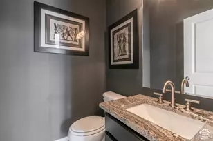 869 W Soville Ct, Midvale, UT 84047 - Photo 9