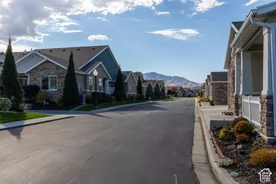 3139 S 7025 W, West Valley, UT 84128 - Photo 29