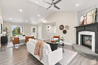 486 W 350 S, Layton, UT 84041 - Photo 9