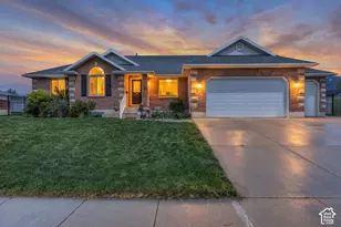 486 W 350 S, Layton, UT 84041 - Photo 3