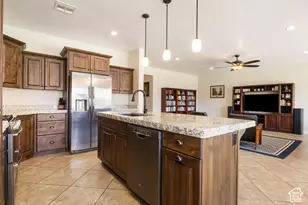 3767 S Sugar Plum Way, Washington, UT 84780 - Photo 35