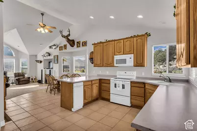 39792 W 7000 N, Tabiona, UT 84072 - Photo 11