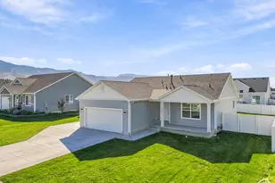 726 W 400 N, Smithfield, UT 84335 - Photo 1