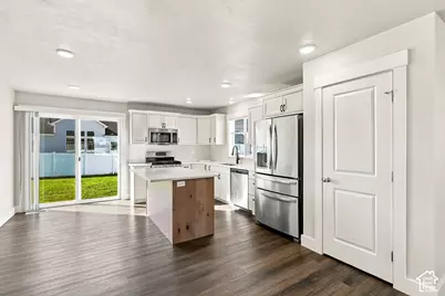 726 W 400 N, Smithfield, UT 84335 - Photo 9
