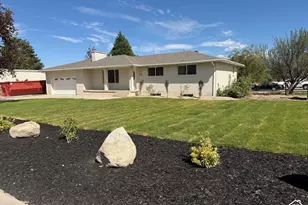 10537 S 3010 W, South Jordan, UT 84095 - Photo 3