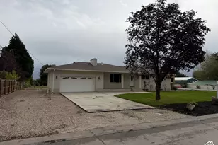 10537 S 3010 W, South Jordan, UT 84095 - Photo 5