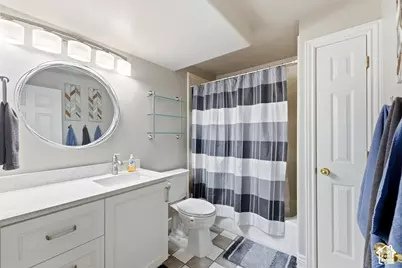 9467 S Overleigh Ct, South Jordan, UT 84095 - Photo 31