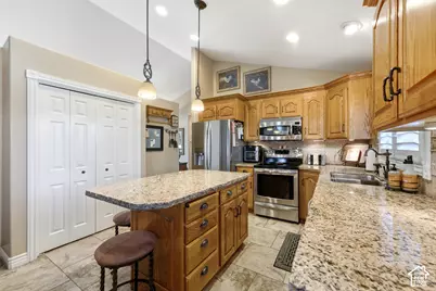 9467 S Overleigh Ct, South Jordan, UT 84095 - Photo 13