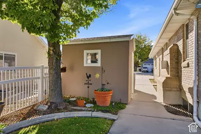 9467 S Overleigh Ct, South Jordan, UT 84095 - Photo 49