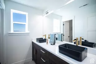 1203 E 160 N, Hyde Park, UT 84318 - Photo 11