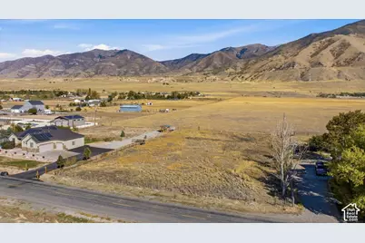 4698 N Droubay Rd, Erda, UT 84074 - Photo 3