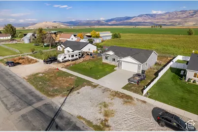 338 N Main St, Lewiston, UT 84320 - Photo 25