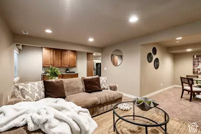 1648 S 2065 W, Woods Cross, UT 84087 - Photo 27