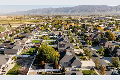 1648 S 2065 W, Woods Cross, UT 84087 - Photo 41