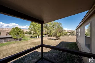 30 N 200 W, Escalante, UT 84726 - Photo 9