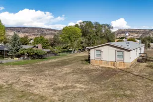 30 N 200 W, Escalante, UT 84726 - Photo 5