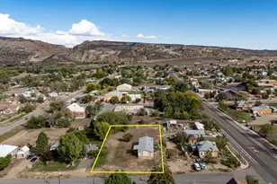 30 N 200 W, Escalante, UT 84726 - Photo 1