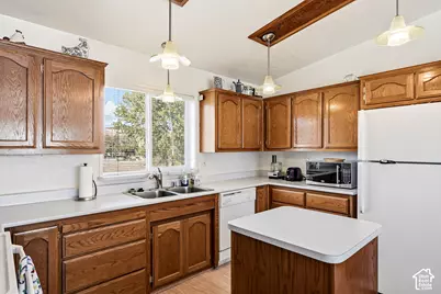 30 N 200 W, Escalante, UT 84726 - Photo 27