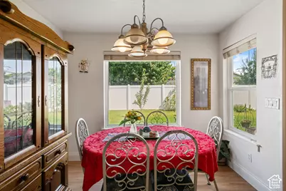 1614 Seneca Dr, Roy, UT 84067 - Photo 9
