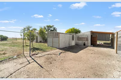 9860 W 10400 N, Tremonton, UT 84337 - Photo 37