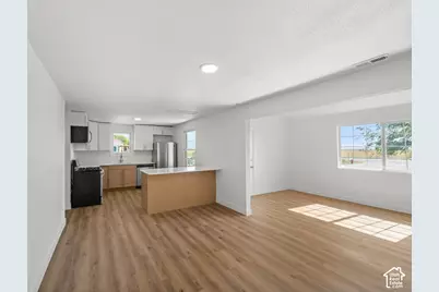 9860 W 10400 N, Tremonton, UT 84337 - Photo 7