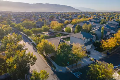 998 Berkshire Dr, North Salt Lake, UT 84054 - Photo 17