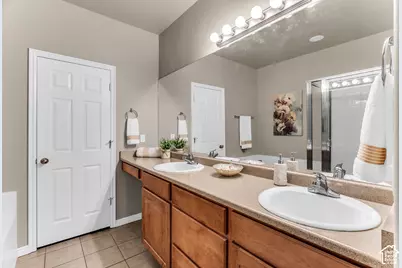 998 Berkshire Dr, North Salt Lake, UT 84054 - Photo 13