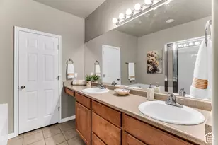 998 Berkshire Dr, North Salt Lake, UT 84054 - Photo 13