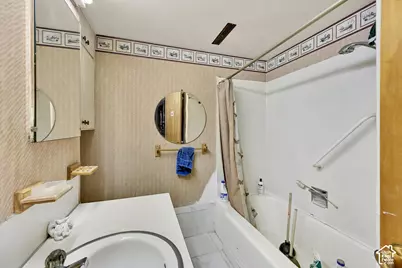 7981 S Temple Dr W, West Jordan, UT 84088 - Photo 15
