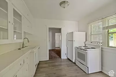 256 N 300 W, Provo, UT 84601 - Photo 17