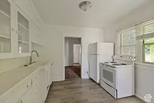 256 N 300 W, Provo, UT 84601 - Photo 17