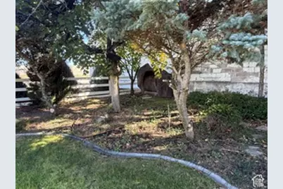 305 S 100 E, Redmond, UT 84652 - Photo 9