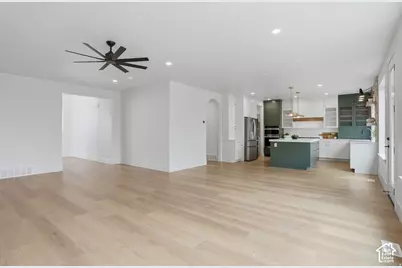 842 E 4170 S, Millcreek, UT 84107 - Photo 9