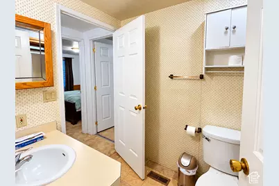 645 N 600 E, Hyrum, UT 84319 - Photo 7