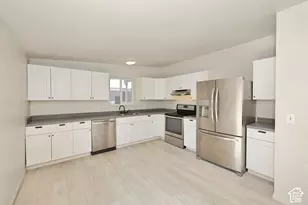 6257 W 3570 S, West Valley, UT 84128 - Photo 7