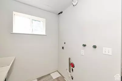 6257 W 3570 S, West Valley, UT 84128 - Photo 27