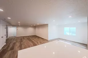 1053 W Chokecherry St, Saratoga Springs, UT 84045 - Photo 27