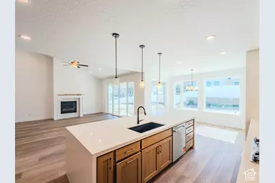 1053 W Chokecherry St, Saratoga Springs, UT 84045 - Photo 9
