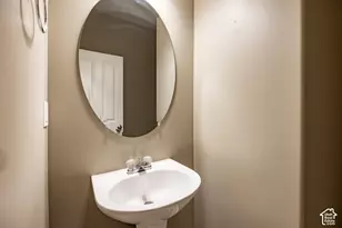 4585 S Red Sage Ct, Murray, UT 84107 - Photo 9