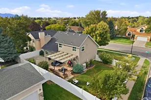 2064 E Village Point Way S, Sandy, UT 84093 - Photo 31