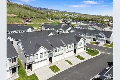 577 N Richland Valley St, Garden City, UT 84028 - Photo 3