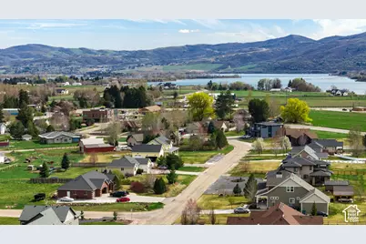 2444 N Sierra Dr, Eden, UT 84310 - Photo 37