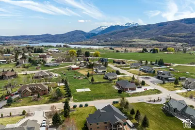 2444 N Sierra Dr, Eden, UT 84310 - Photo 39