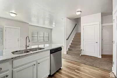 1644 N Venetian Way, Saratoga Springs, UT 84045 - Photo 5